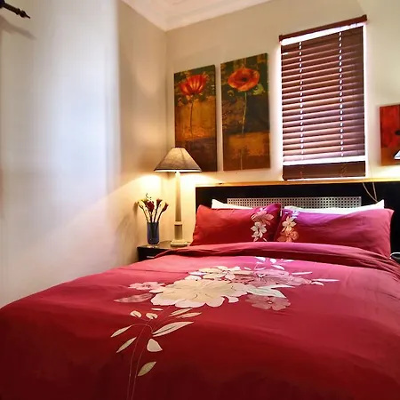 Forty8 Backpackers Hotel-2